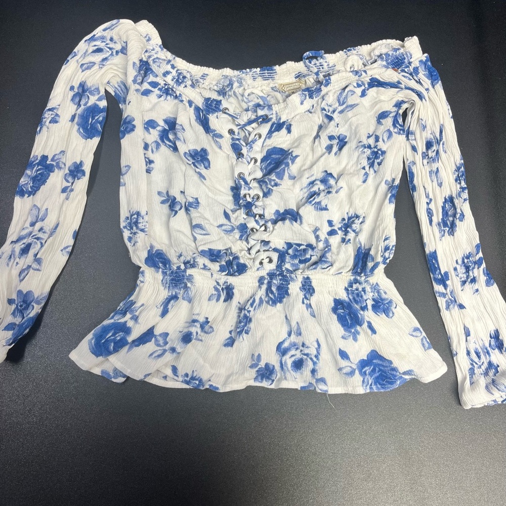 Gimmicks Medium Blue Floral off the shoulder flowy top